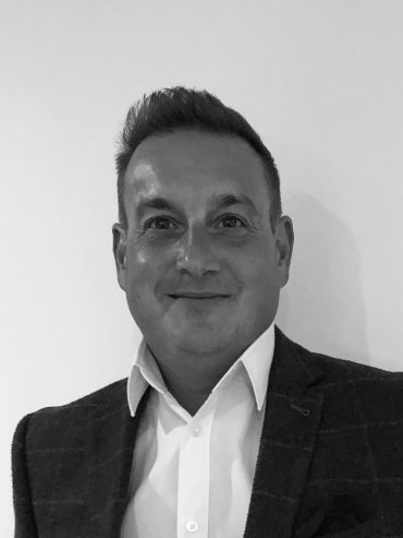 Andy Birkbeck Head of sales Project Division Karonia