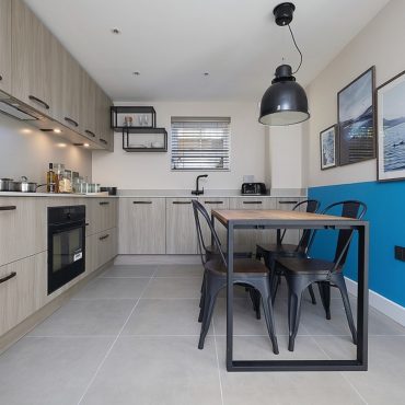 Barratt Developements Sympnony Kitchens