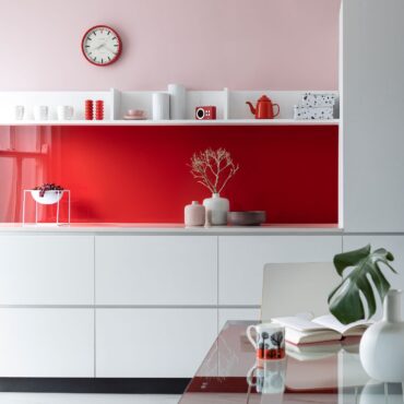 Kitchens-Review-Alusplash-Juicy-Red