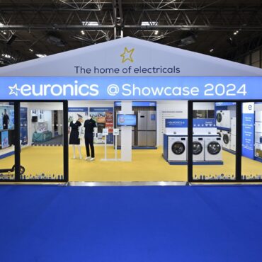 Kitchens-Review-Euronics-Showcase