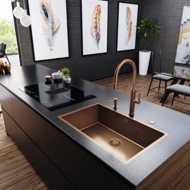 Kitchens-Review-Frankes-Mythos-Masterpiece-J-Pull-Down-Spray-tap