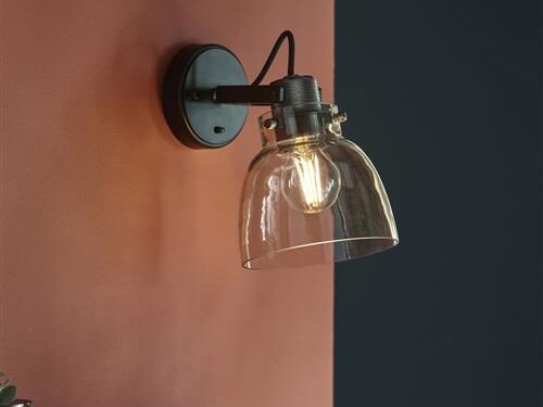 Kitchens-Review-Wall-light